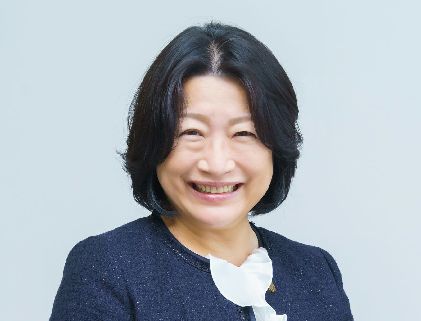 古賀国際看護学院 西 恵美子
